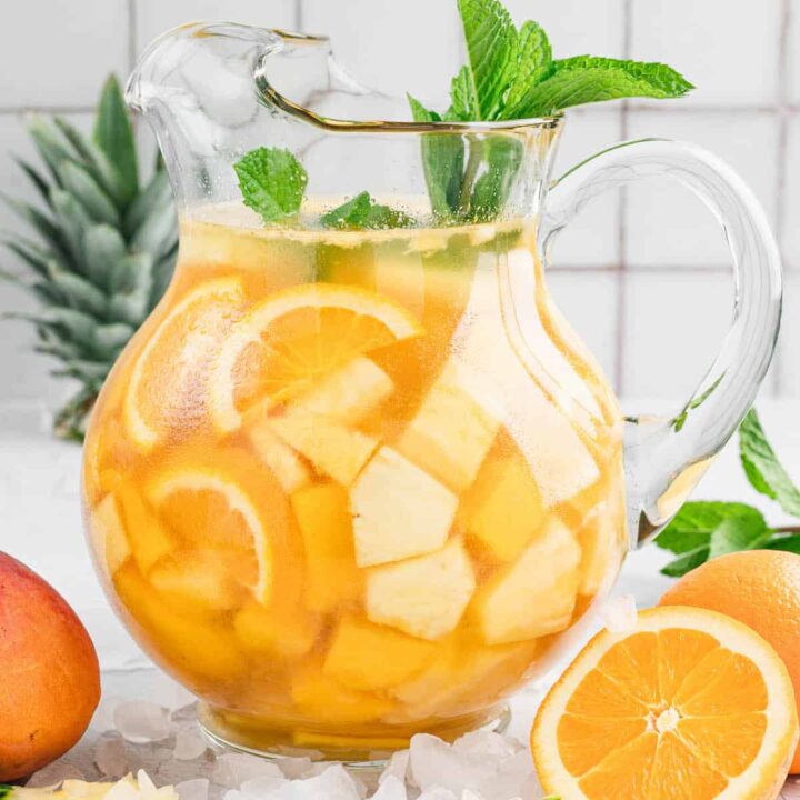 Pineapple Sangria with Mango